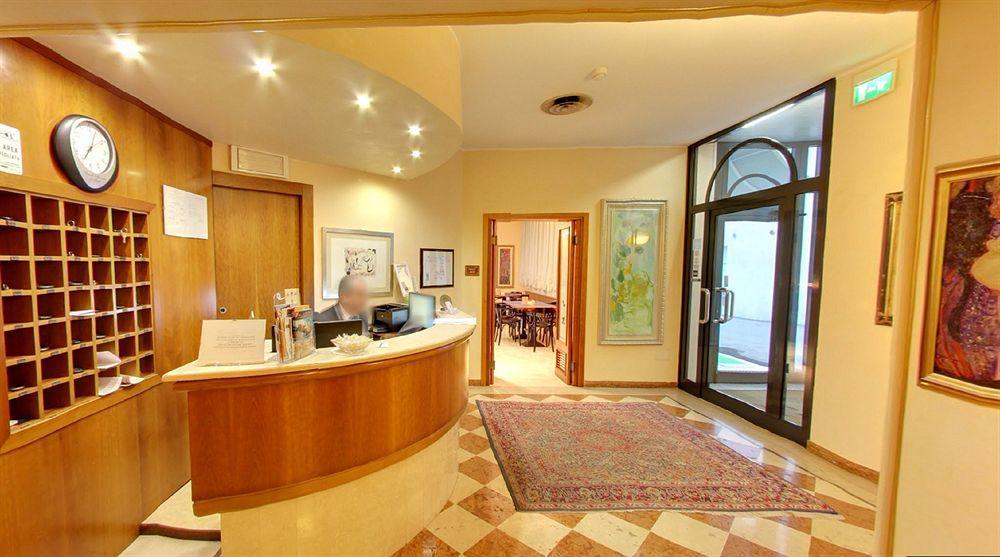 Hotel Rosa อาบาโนแตร์เม ภายนอก รูปภาพ